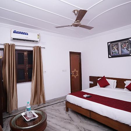 Hotel Lecston @Yashobhoomi Dwarka Sector - 25 Metro Station 德里 外观 照片