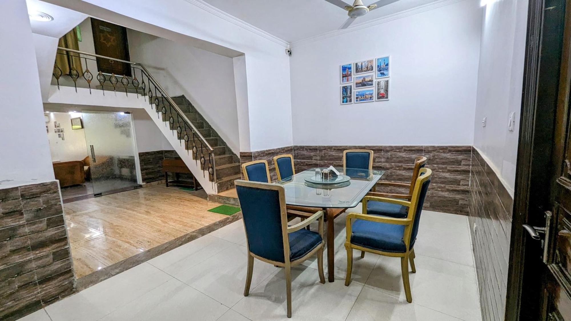 Hotel Lecston @Yashobhoomi Dwarka Sector - 25 Metro Station 德里 外观 照片