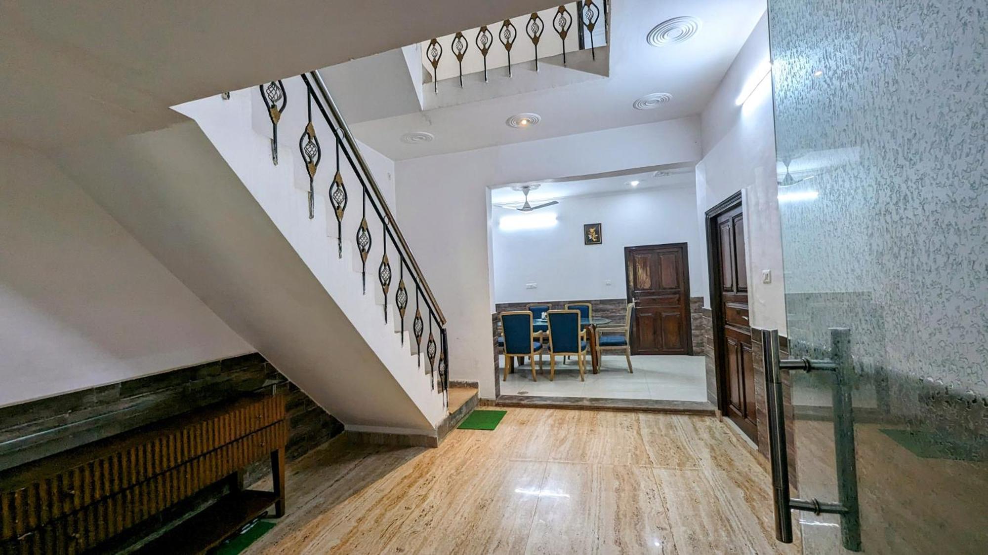 Hotel Lecston @Yashobhoomi Dwarka Sector - 25 Metro Station 德里 外观 照片