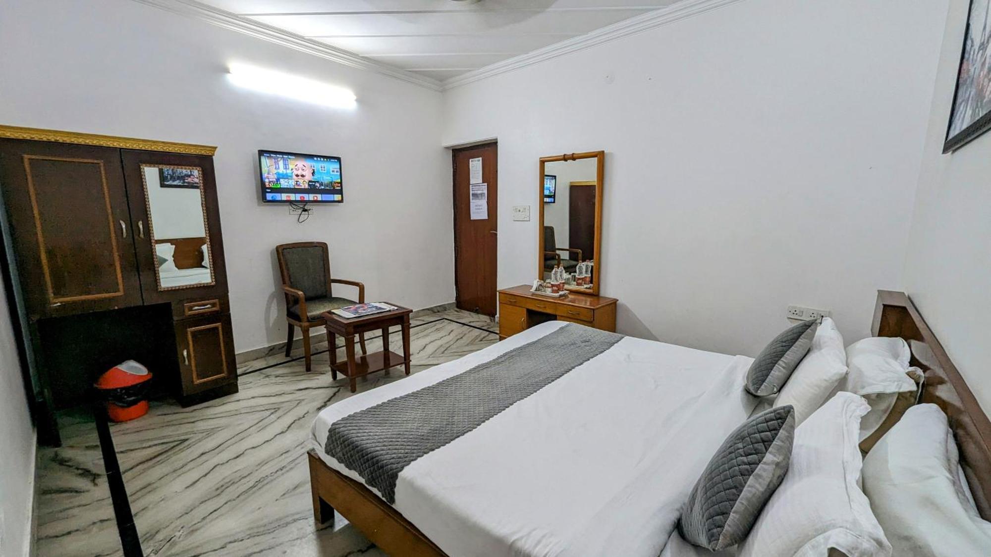 Hotel Lecston @Yashobhoomi Dwarka Sector - 25 Metro Station 德里 外观 照片