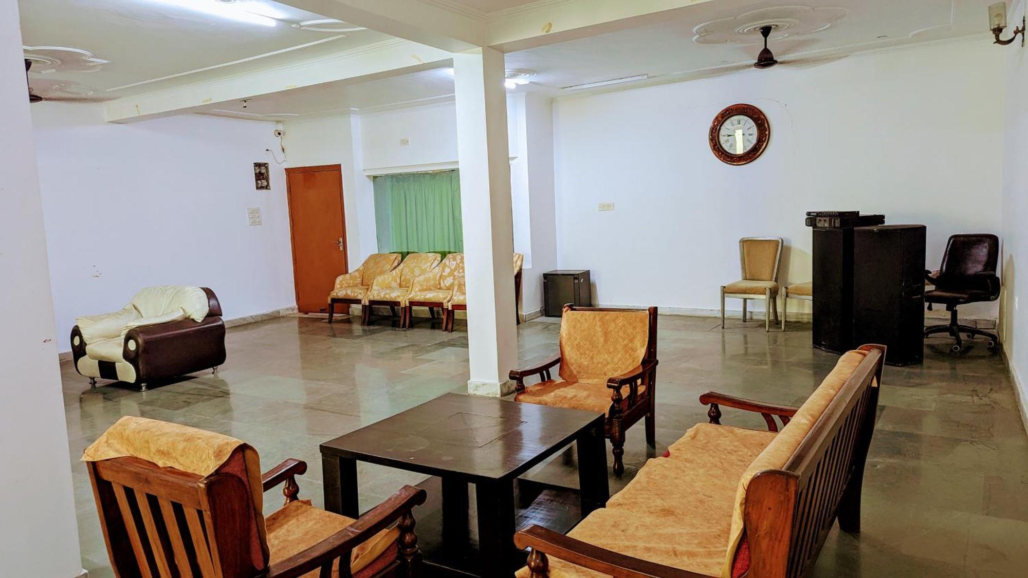Hotel Lecston @Yashobhoomi Dwarka Sector - 25 Metro Station 德里 外观 照片