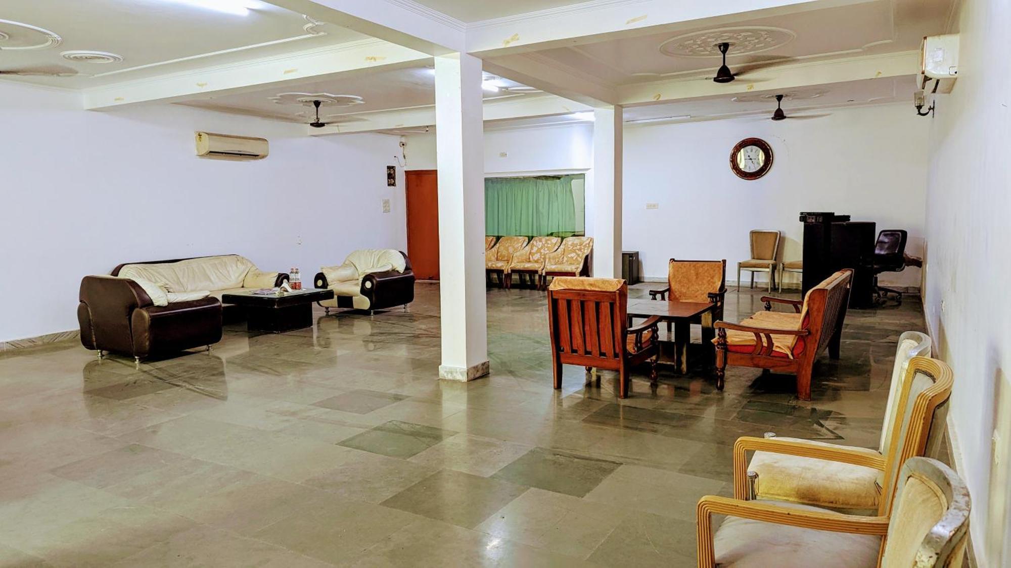 Hotel Lecston @Yashobhoomi Dwarka Sector - 25 Metro Station 德里 外观 照片