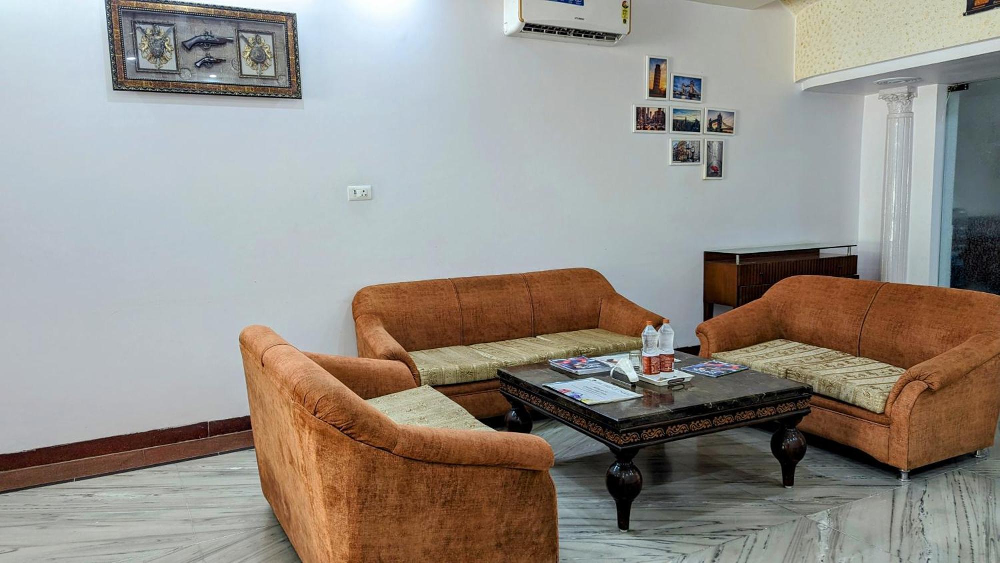 Hotel Lecston @Yashobhoomi Dwarka Sector - 25 Metro Station 德里 外观 照片