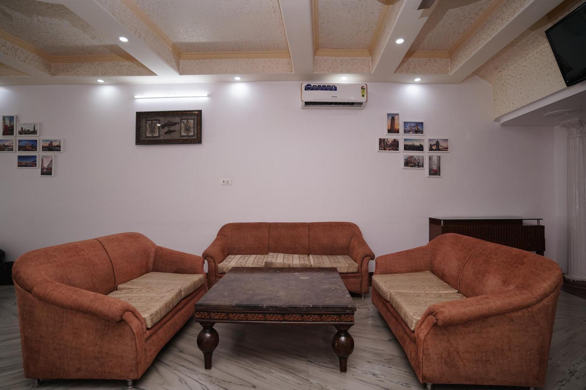 Hotel Lecston @Yashobhoomi Dwarka Sector - 25 Metro Station 德里 外观 照片
