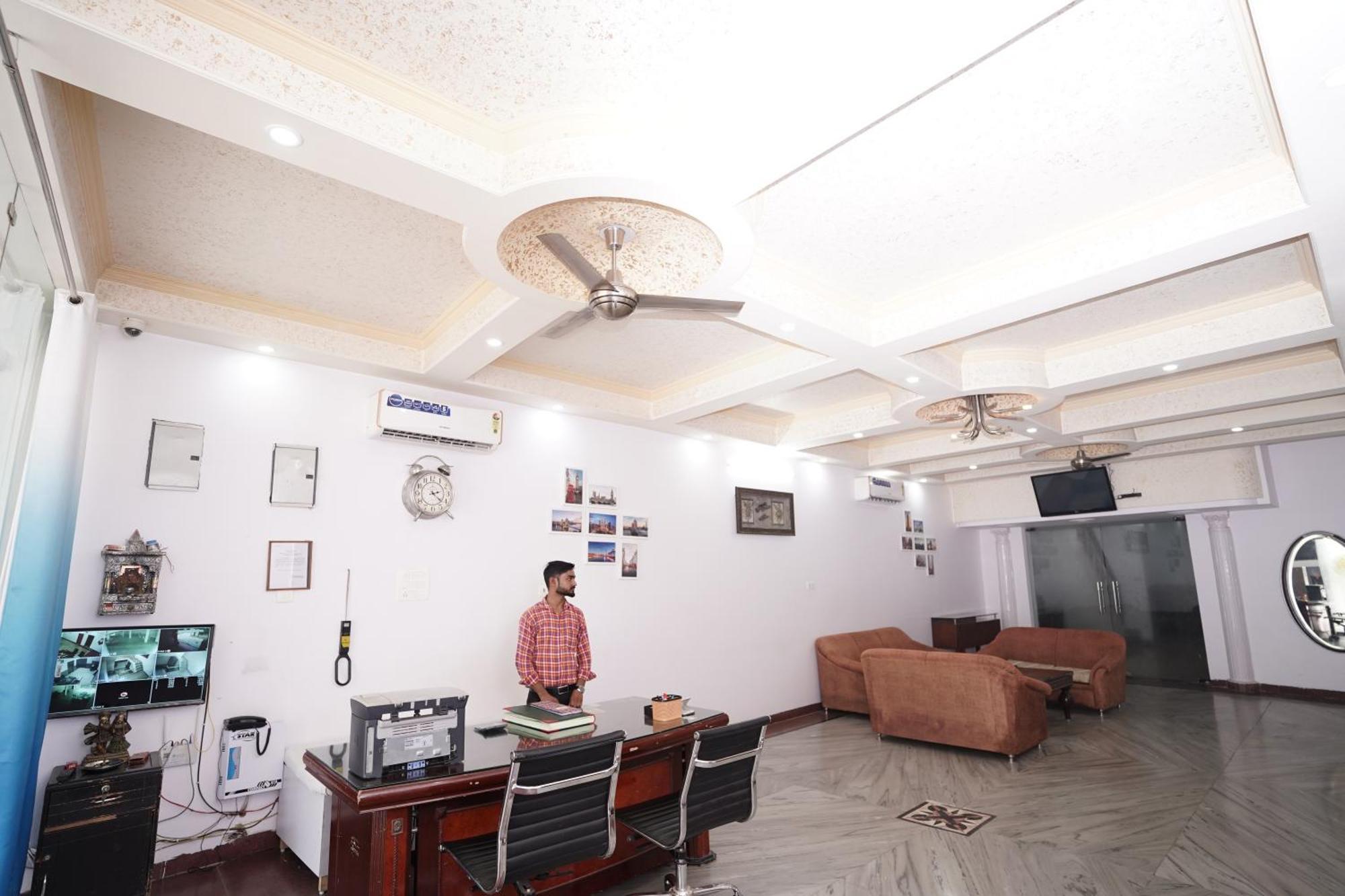 Hotel Lecston @Yashobhoomi Dwarka Sector - 25 Metro Station 德里 外观 照片