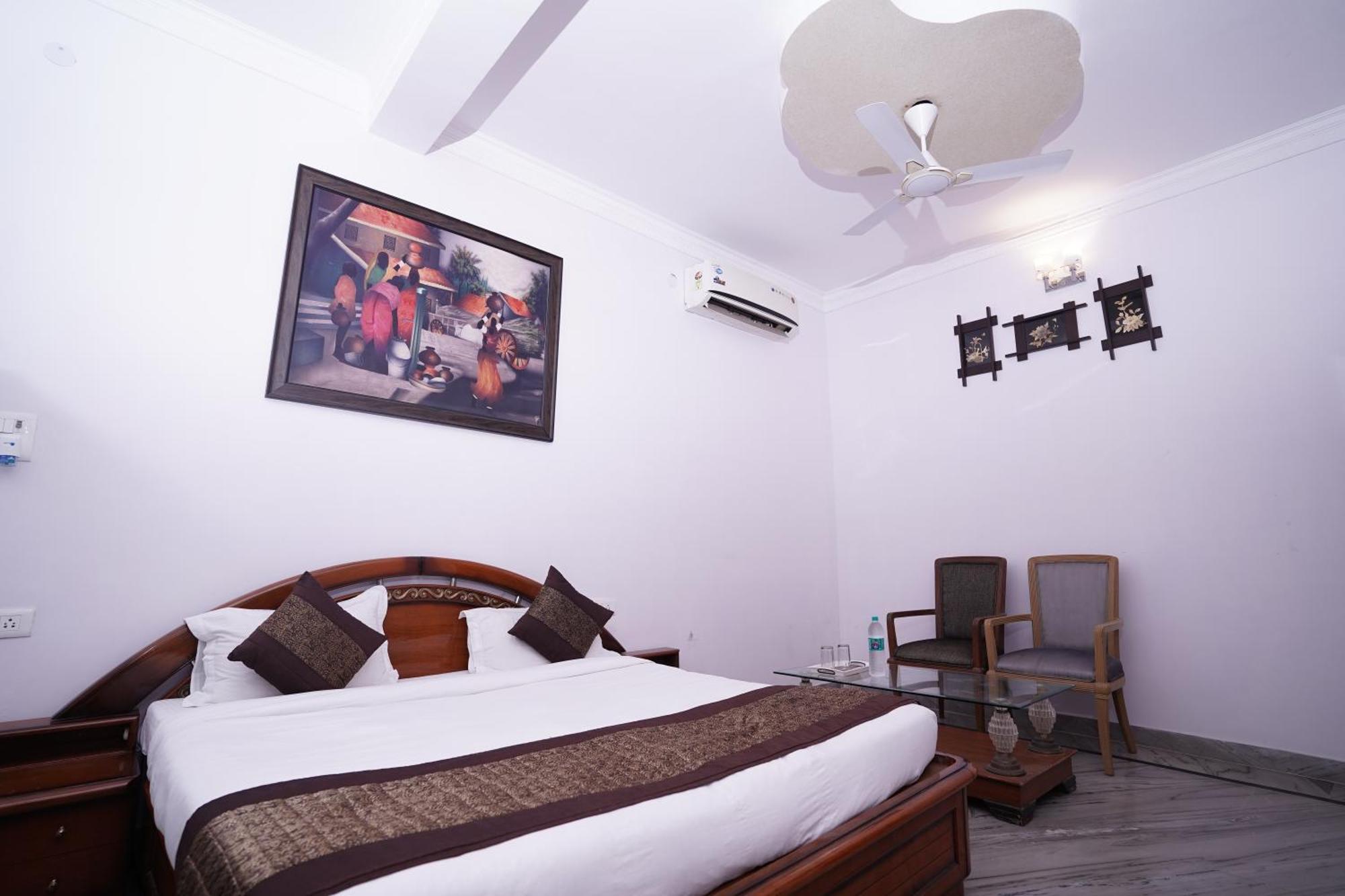 Hotel Lecston @Yashobhoomi Dwarka Sector - 25 Metro Station 德里 外观 照片