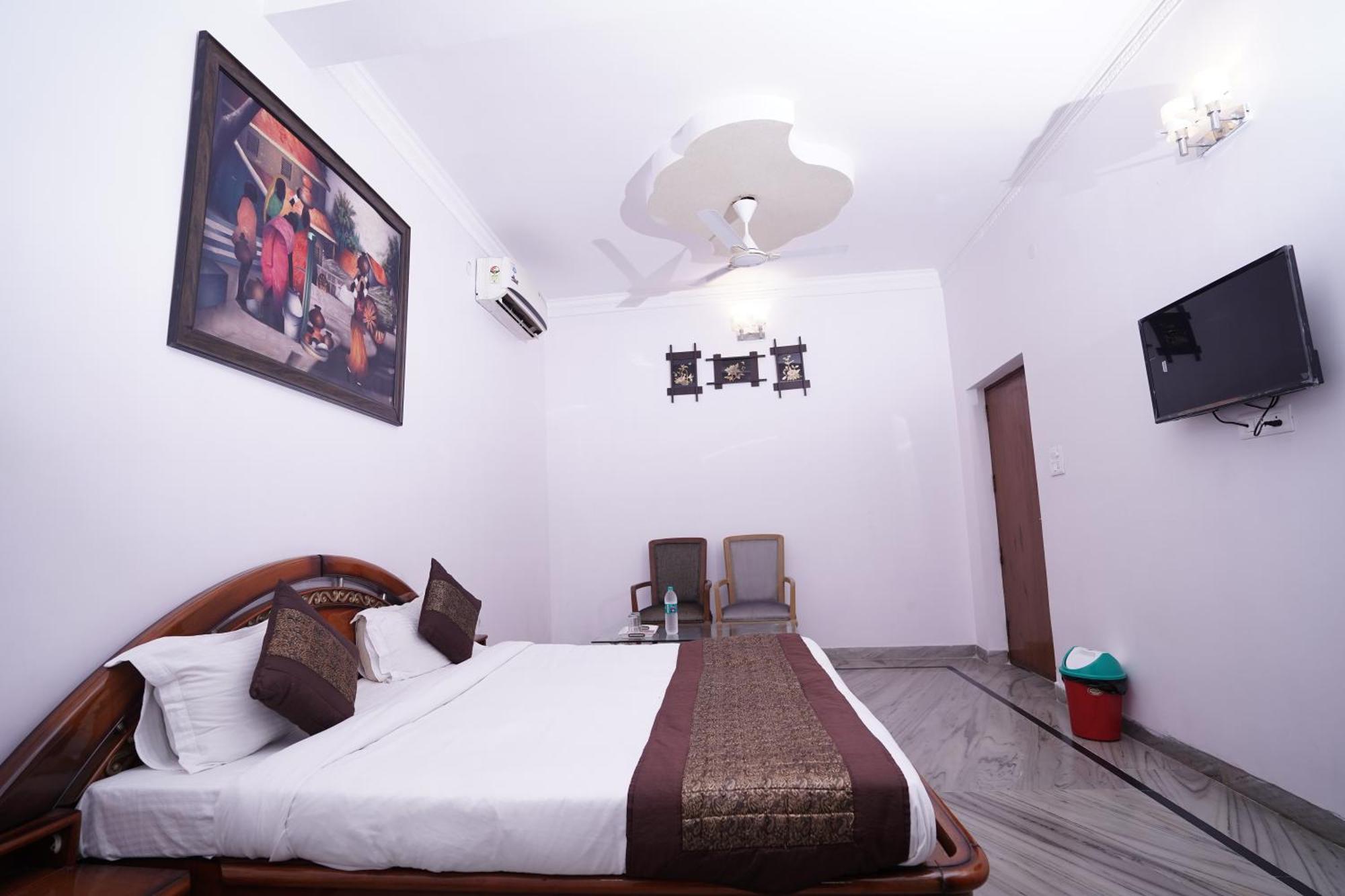 Hotel Lecston @Yashobhoomi Dwarka Sector - 25 Metro Station 德里 外观 照片